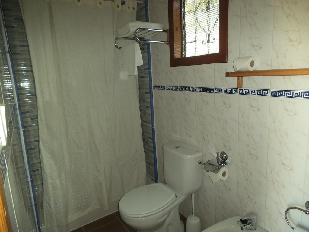 La Cerca Del Alcornoque Guest House Casas de Belvis Стая снимка