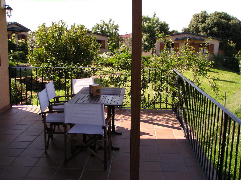 La Cerca Del Alcornoque Guest House Casas de Belvis Екстериор снимка